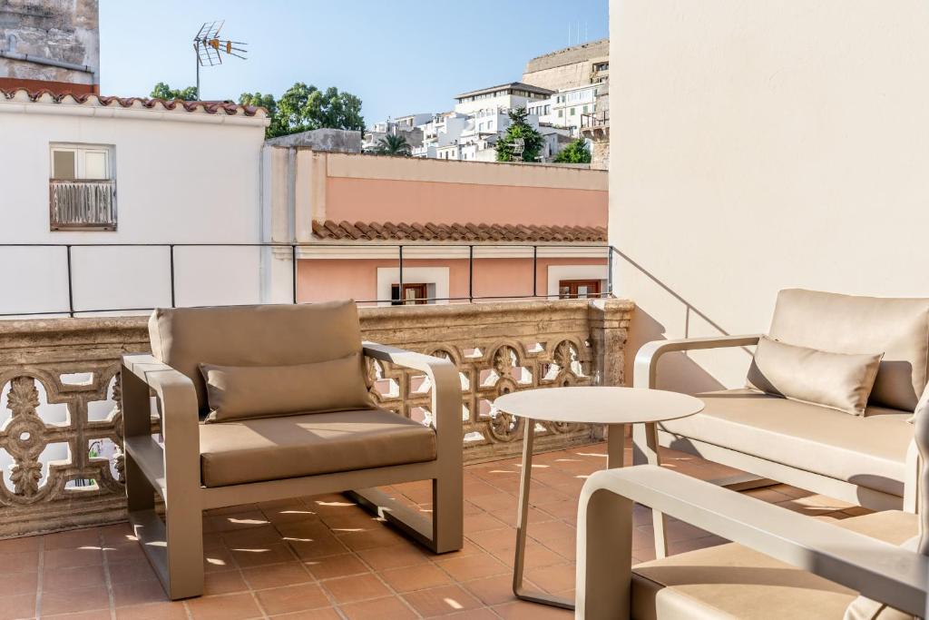 Posezení v ubytování Es Palauet New duplex in Ibiza center with Dalt Vila views