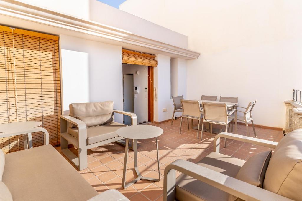 Posezení v ubytování Es Palauet New duplex in Ibiza center with Dalt Vila views