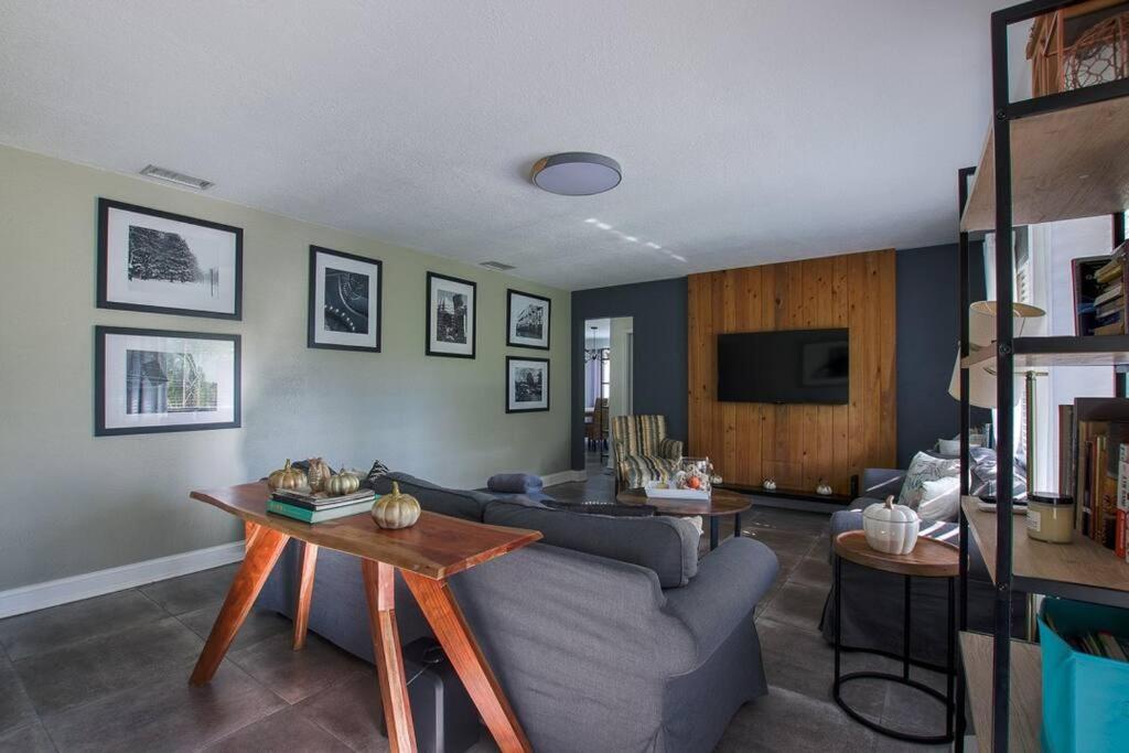 Blue Door Casita - Kid friendly near Zoo, DT & BG