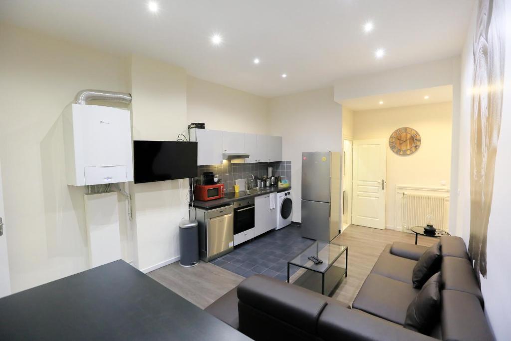 La Jungle, T5 hypercentre chic et cosy, wifi, netflix par SOVALFI - Appartement