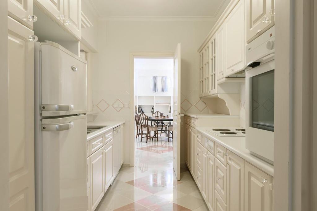 Kuchyňa alebo kuchynka v ubytovaní Cecilia Exclusive Villa Corfu