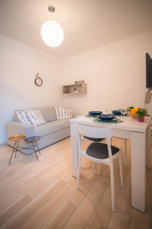 Comonfive Apartments - 9