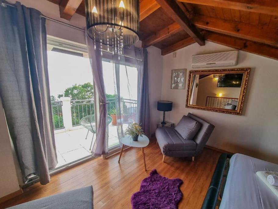 Fotografia z galérie ubytovania View house with sauna for events v destinácii Jesenice