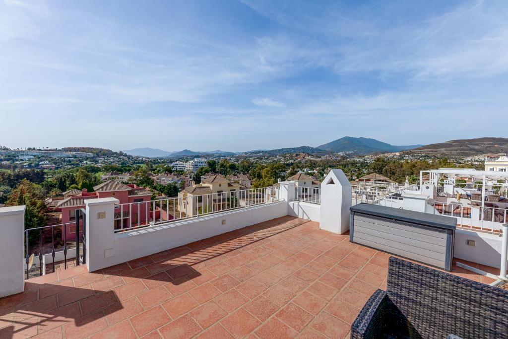 Fotografie z fotogalerie ubytování Townhouse in Aloha Pueblo with views v destinaci Marbella