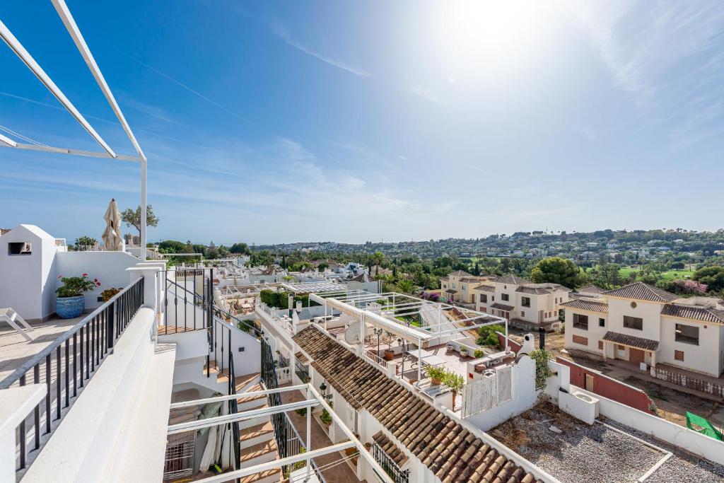 Fotografie z fotogalerie ubytování Townhouse in Aloha Pueblo with views v destinaci Marbella