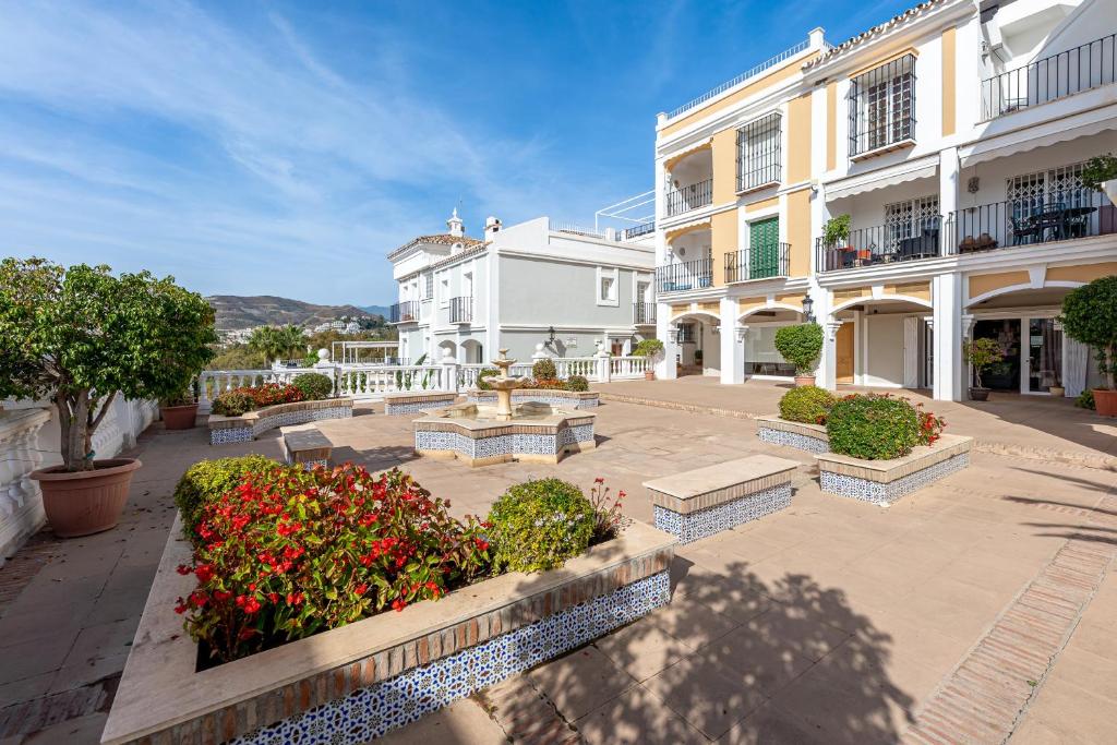 Fotografie z fotogalerie ubytování Townhouse in Aloha Pueblo with views v destinaci Marbella