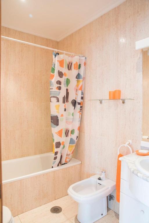 Kúpeľňa v ubytovaní Apartamento Samil Primera Línea de Playa 2H