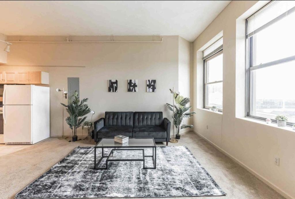 Updated Loft in Cleveland - Prime Location! - Housity