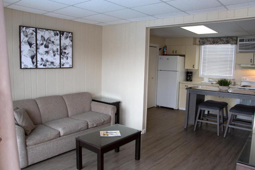 Kuchyň nebo kuchyňský kout v ubytování Florentine Family Motel