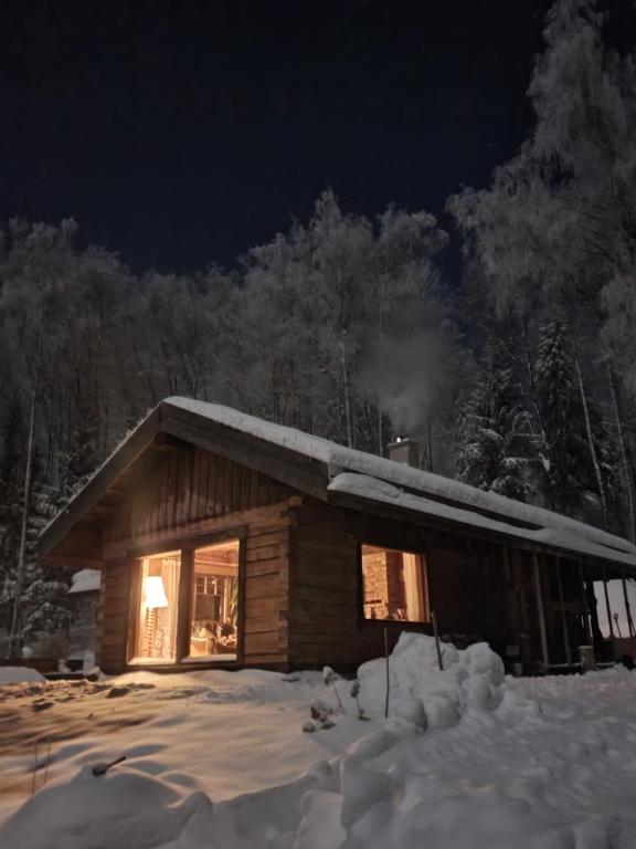 Το Dabas Fito SPA OzolRasas, Aromterapijas pirts iekļauta cenā τον χειμώνα