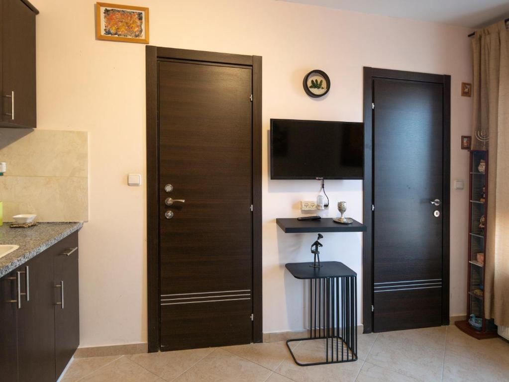 Givat Zeev - between Jerusalem and Tel Aviv, 25 minutes from the airport - Apartamento De Una Habitación