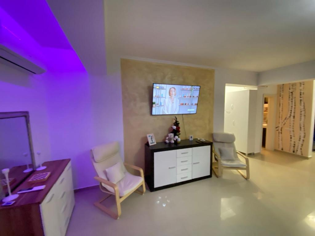 R&C Apartments Militari Residence 4 - Housity