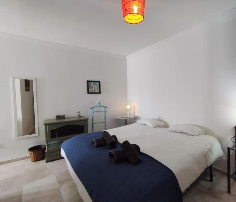 Fotografia z galérie ubytovania Beautiful 2 bedroom in Calle Carabeo, Nerja v destinácii Nerja