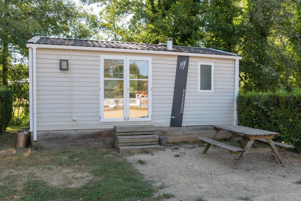 Camping du Sevron - Two-Bedroom Bungalow