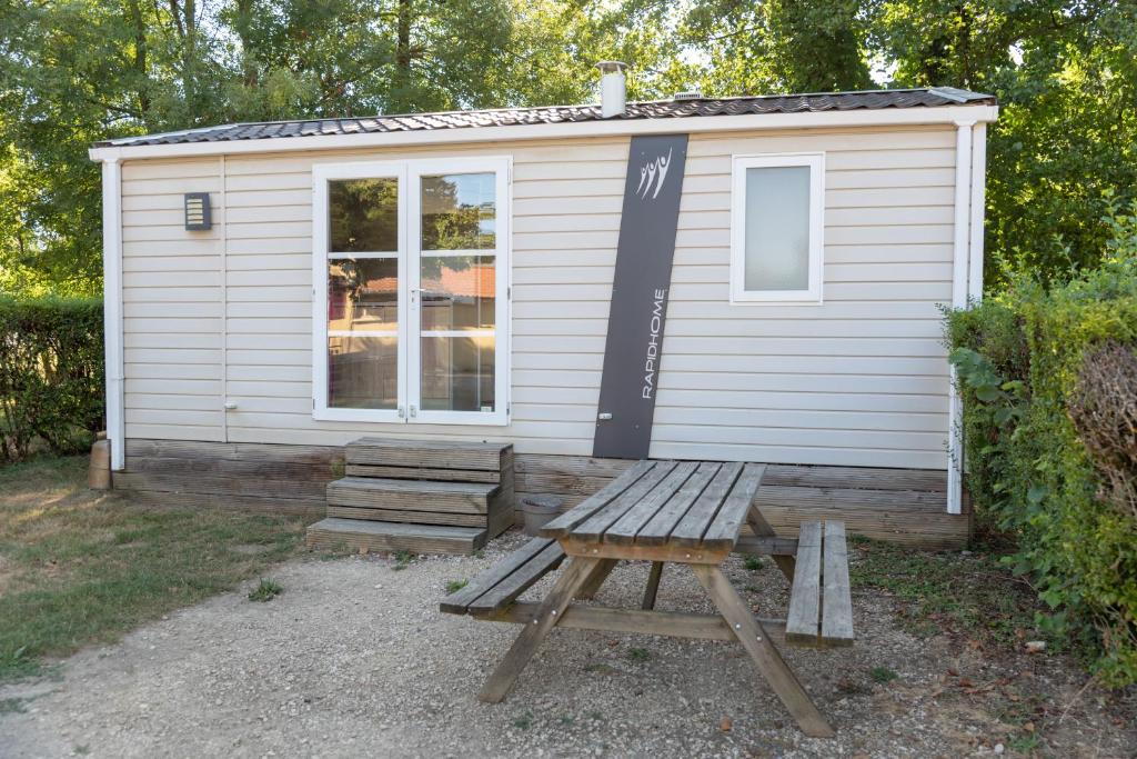 Camping du Sevron - Two-Bedroom Bungalow