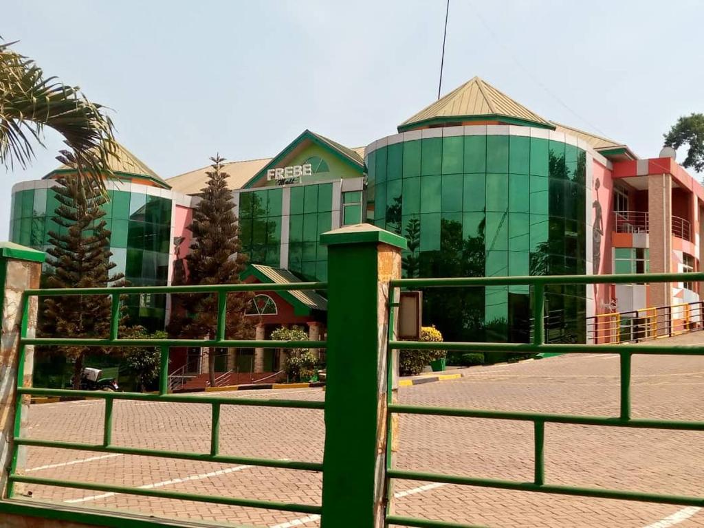 FREBE APARTMENTS - Housity