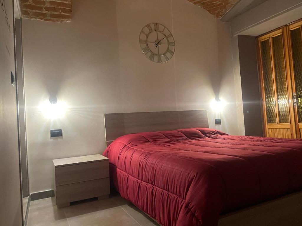 Posteľ alebo postele v izbe v ubytovaní HappyHome Bilocale centro storico Rivarolo Canavese