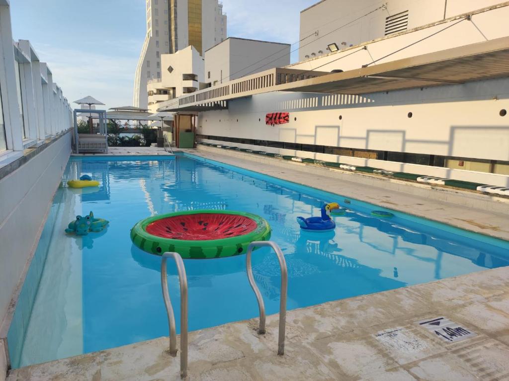 Bazén v ubytování Holiday Inn Express - Cartagena Bocagrande by IHG nebo v jeho okolí