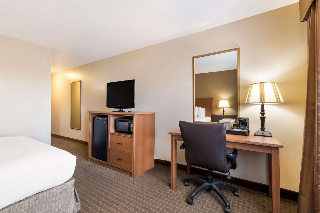 Best Western Empire Towers photo