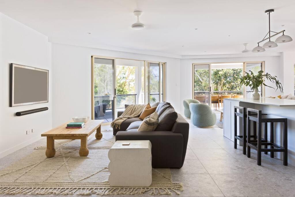 Luxurious Noosa River Bliss at Como, Noosaville (updated prices 2024)