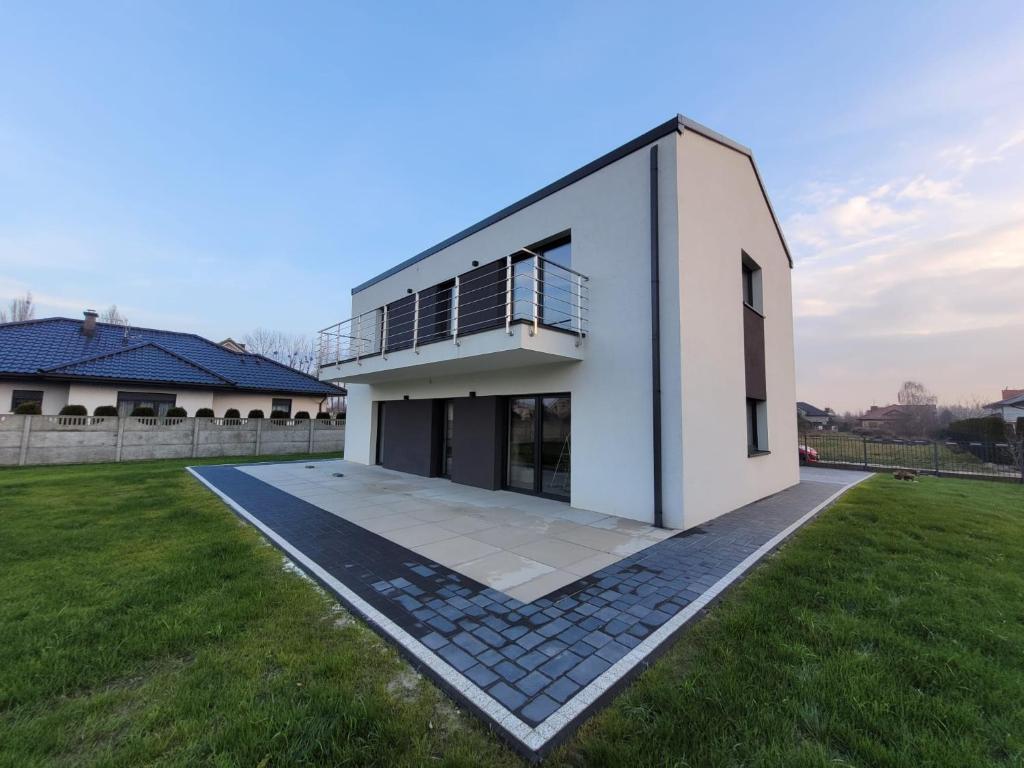 BAST 17 DOM duży parking , Mandoria , PTAK , 2 Sypialnie lub 1 sypialnia, taras , Autostrada A1, Kalinowskiego 17E WIFI - Apartamento De Dos Dormitorios