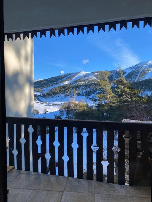 Zdjęcie z galerii obiektu Un petit coin de paradis beau 2 pièces w mieście Gréolières