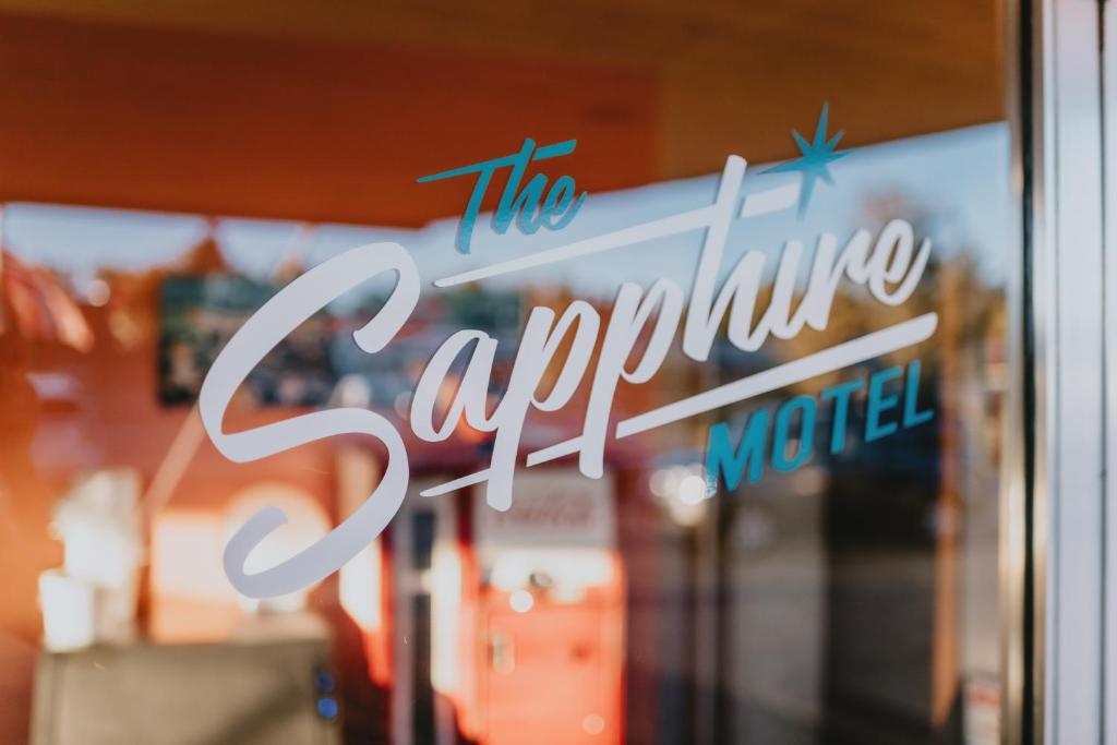 Certifikát, hodnocení, plakát nebo jiný dokument vystavený v ubytování Sapphire Motel Midtown Bozeman