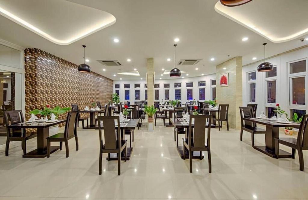 Restaurace v ubytování Golden Star Suite Hotel by THG