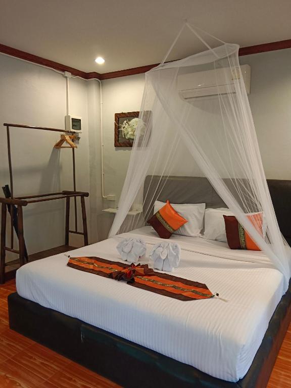 Khao Sok River & Jungle Bungalow - 16