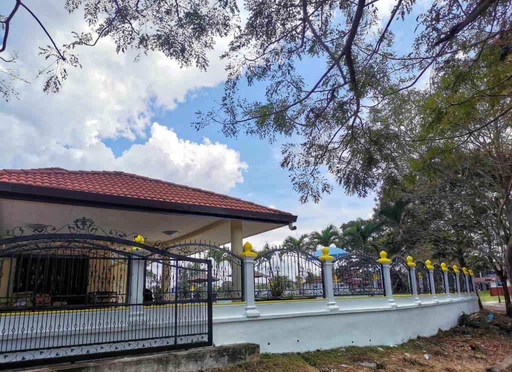 Yussy Homestay at Afamosa Villa - Maison De Six Chambres