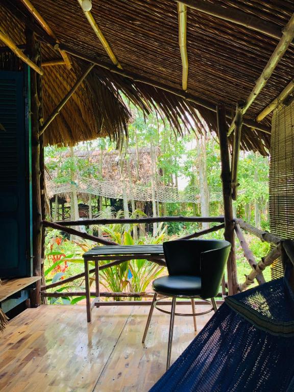 Saigon Garden Homestay - Salle Familiale Avec Balcon
