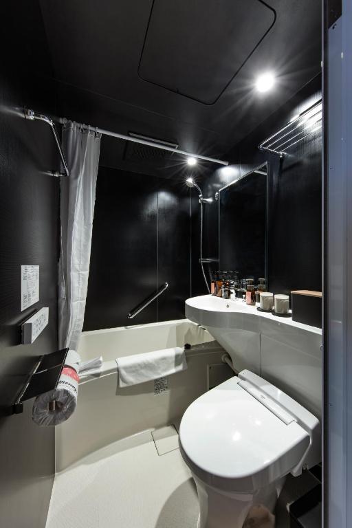 Koupelna v ubytování hotel tou nishinotoin kyoto