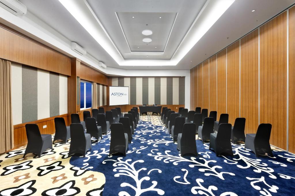 Konferenční prostory v ubytování Aston Inn Cilacap