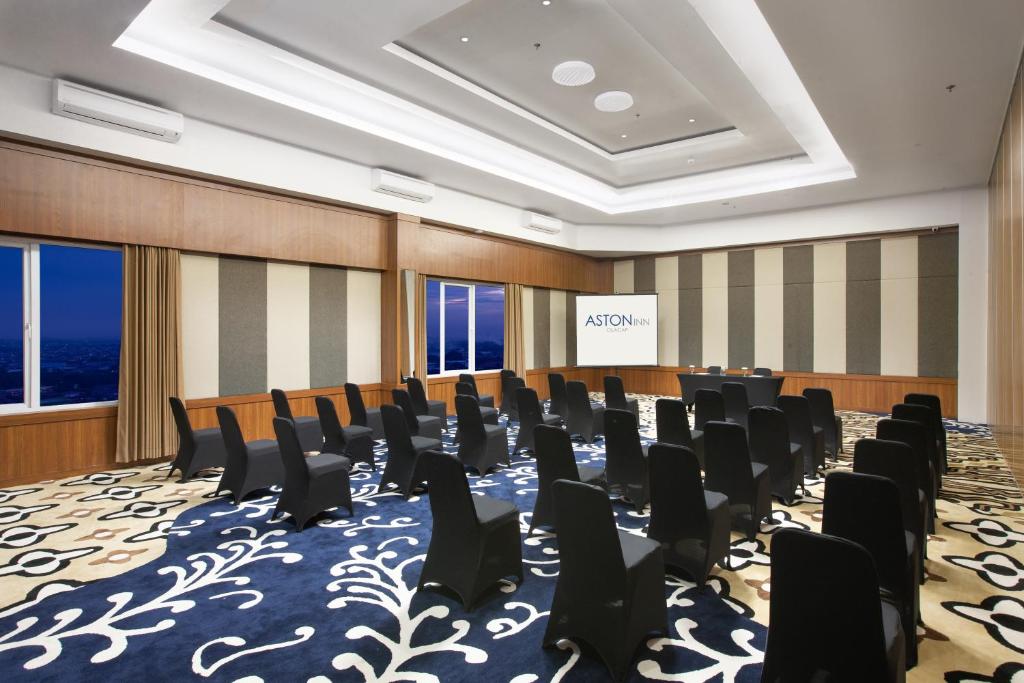 Konferenční prostory v ubytování Aston Inn Cilacap
