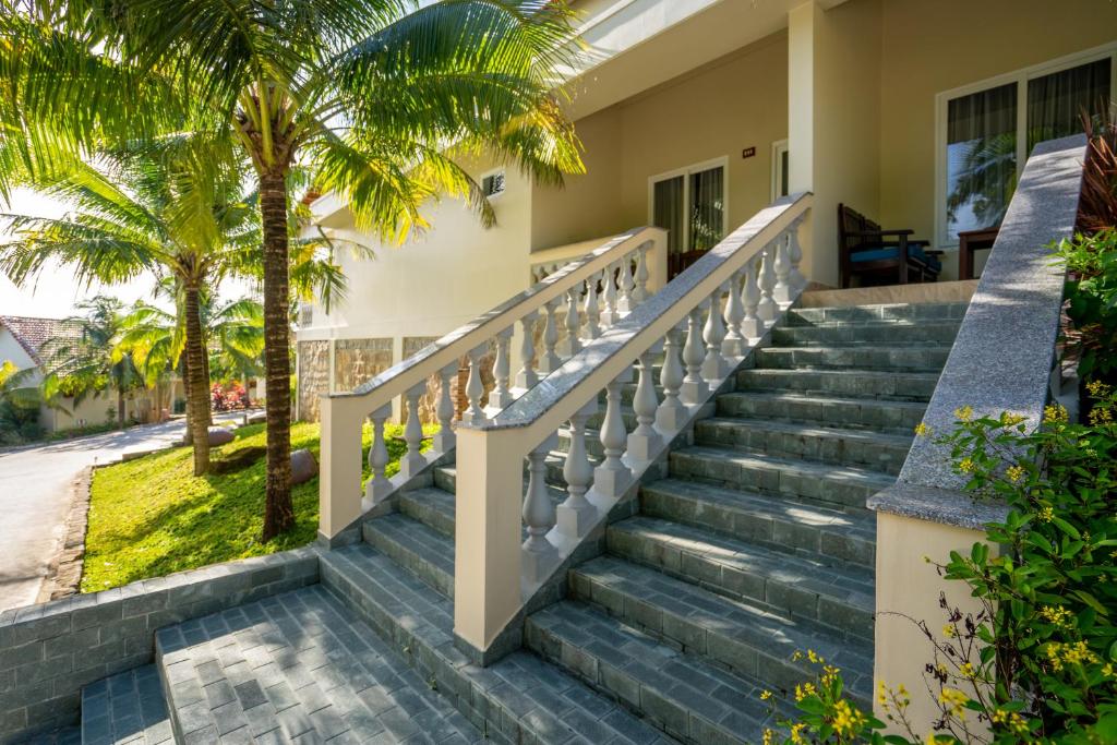 Phòng Deluxe Giường Đôi/2 Giường Đơn Nhìn Ra Vườn
