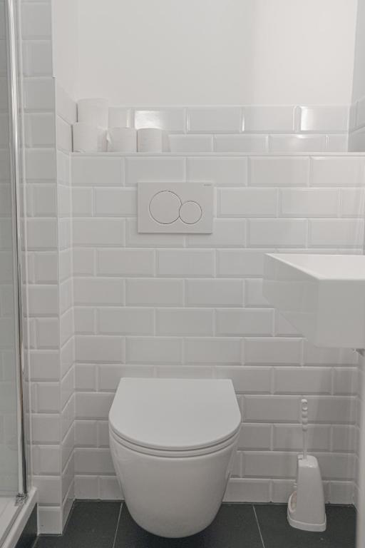 Hotel Apadana Frankfurt - Resim 24