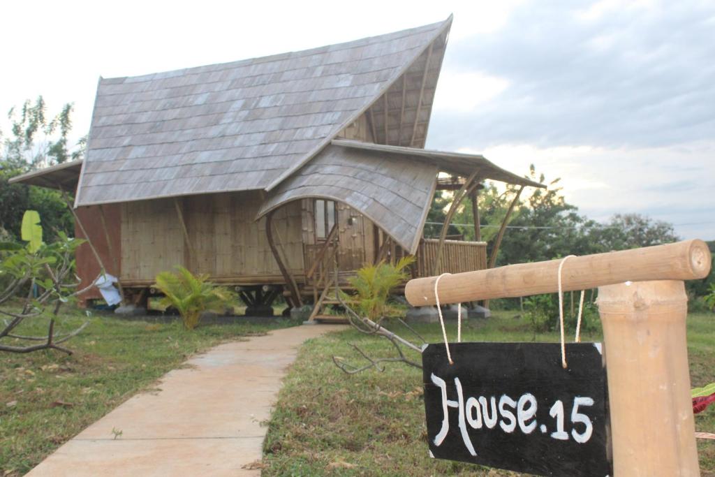 Hanchey Bamboo Resort 7