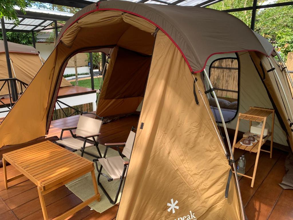 Moosiyard Hometel Khaoyai - Creek View Snowpeak Tent