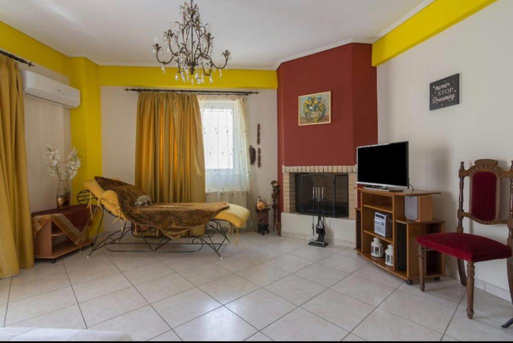 Μια τηλεόραση ή/και κέντρο ψυχαγωγίας στο Nea Smirni Luxury Apartment