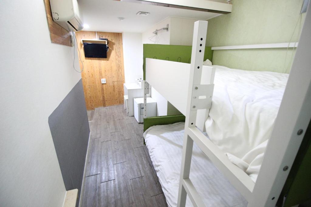 Cama ou camas em um quarto em Hostel Kpop