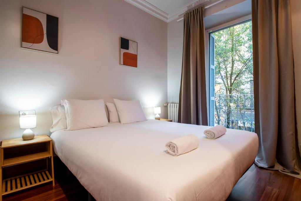 Posteľ alebo postele v izbe v ubytovaní Charming Central Getaway