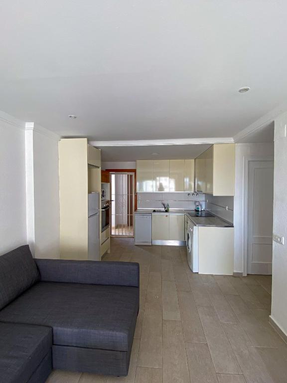Fotografia z galérie ubytovania Apartamento Moderno Cerca de la Playa - Residencial AguaViva v destinácii Benidorm