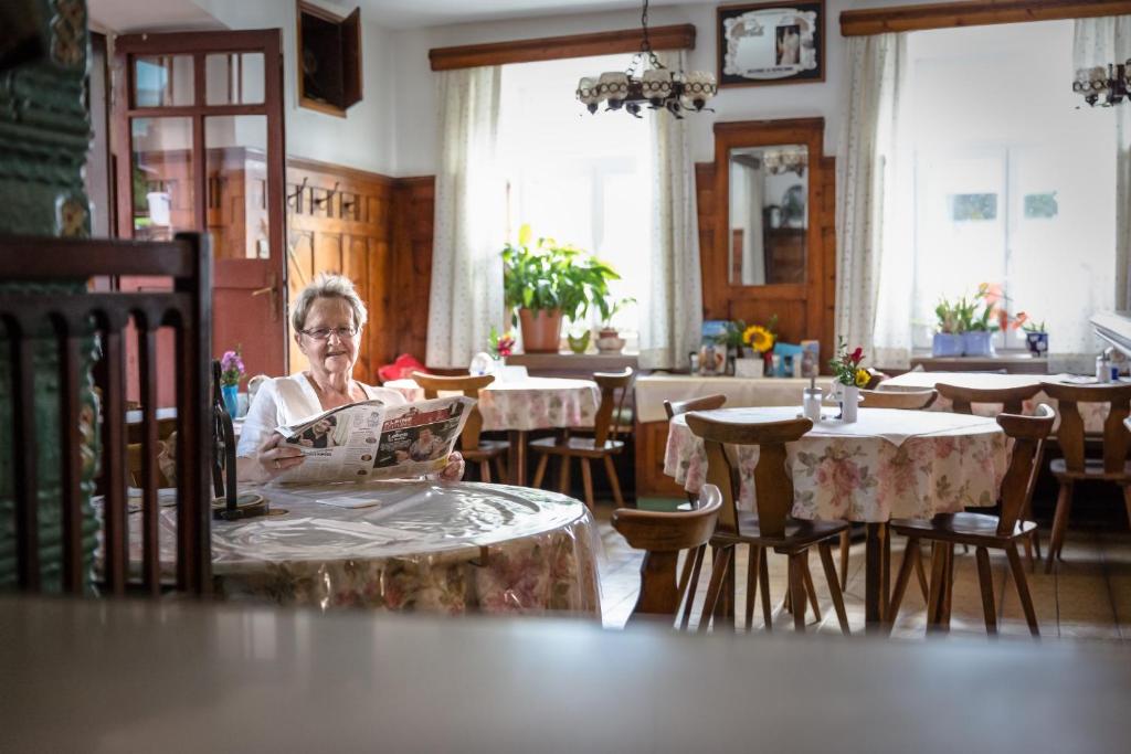 Posedenie v ubytovaní Gasthof Zeiser