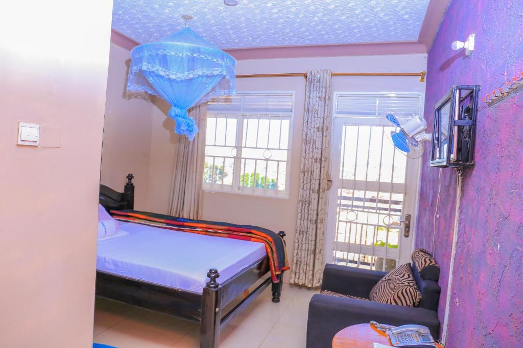 Gallery image of this property