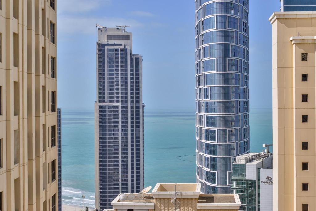 Fotografie z fotogalerie ubytování Luxury JBR Shams - Marina View - Free 5 star Beach Resorts Access! v Dubaji