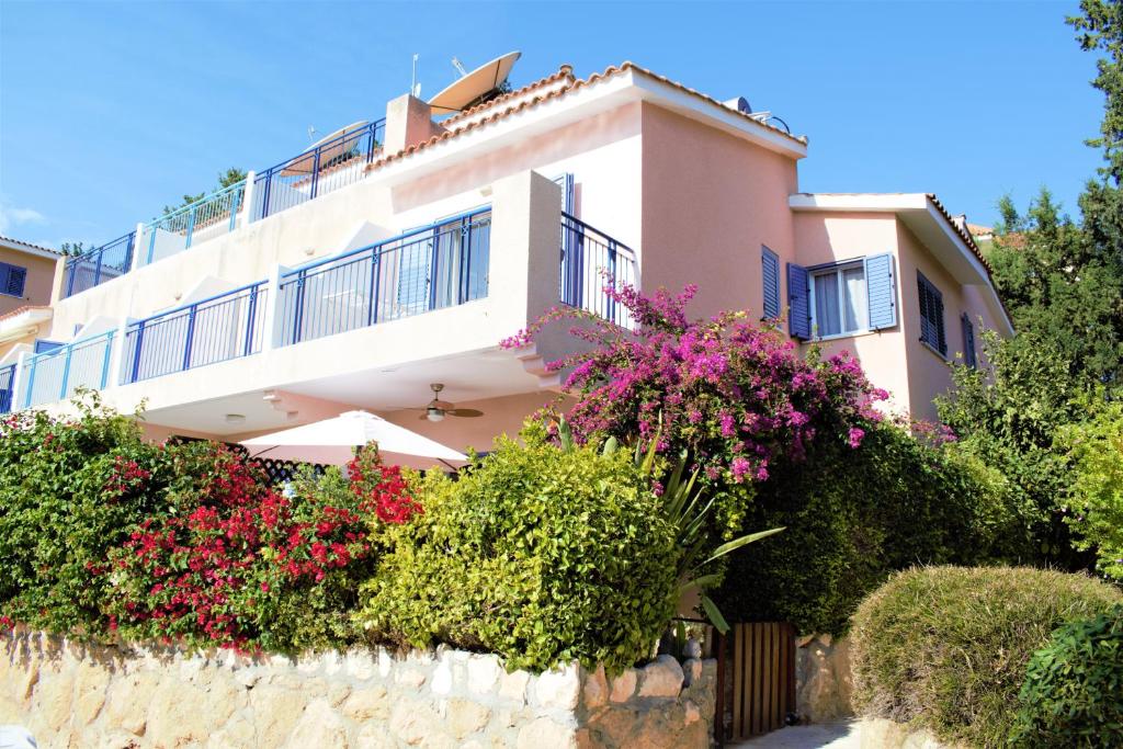 Townhouse in Paradise Gardens, Paphos City (updated prices 2024)