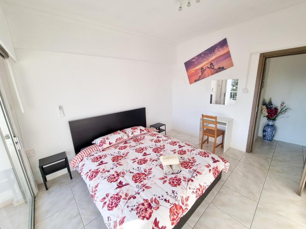 City View Rooms - Double Room With Shared Bathroom