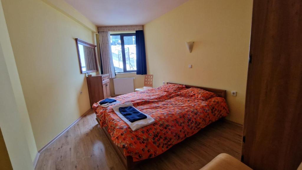 Apartment 9 - Apartamento De Tres Dormitorios