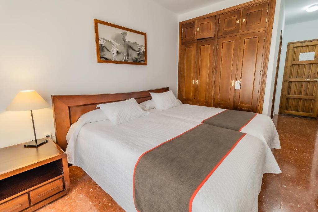 Hotel Las Errizas by Vivere Stays, Alcalá del Valle – Updated ...