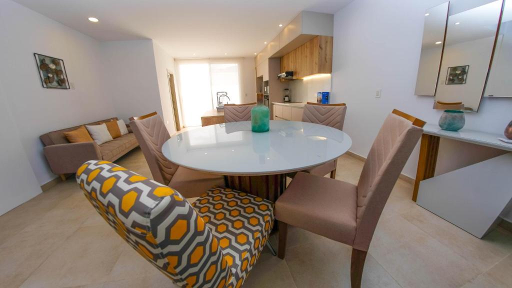 Beautiful LOFT in front of Wyndham Hotel